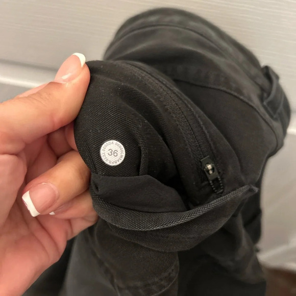Lululemon ABC Pant Classic *Utilitech 32"
Black - Picture 7 of 7